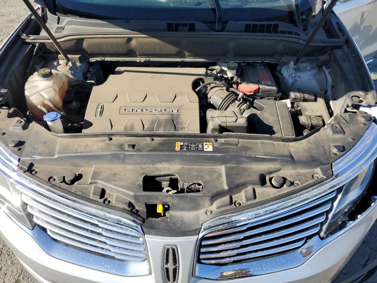 2016 Lincoln MKX - Image 14