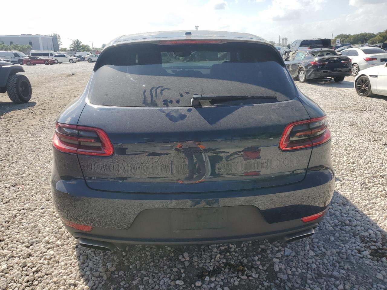 2017 Porsche Macan - Image 6