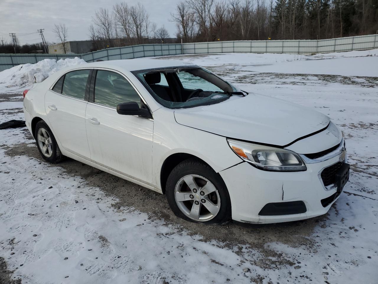 2016 Chevrolet Malibu - Image 4