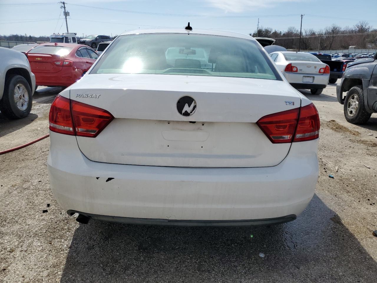 2015 Volkswagen Passat - Image 6