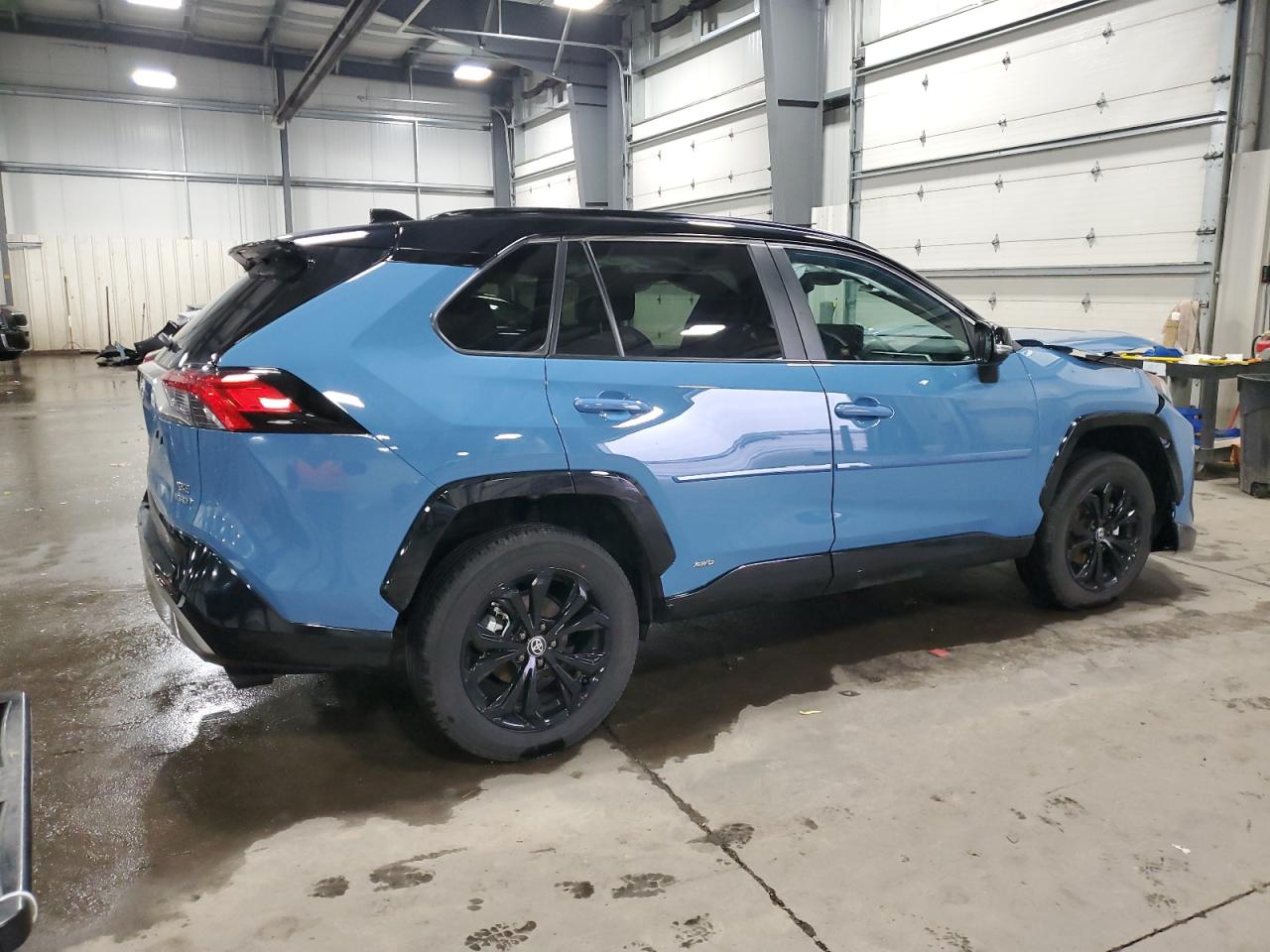 2024 Toyota RAV 4 - Image 3