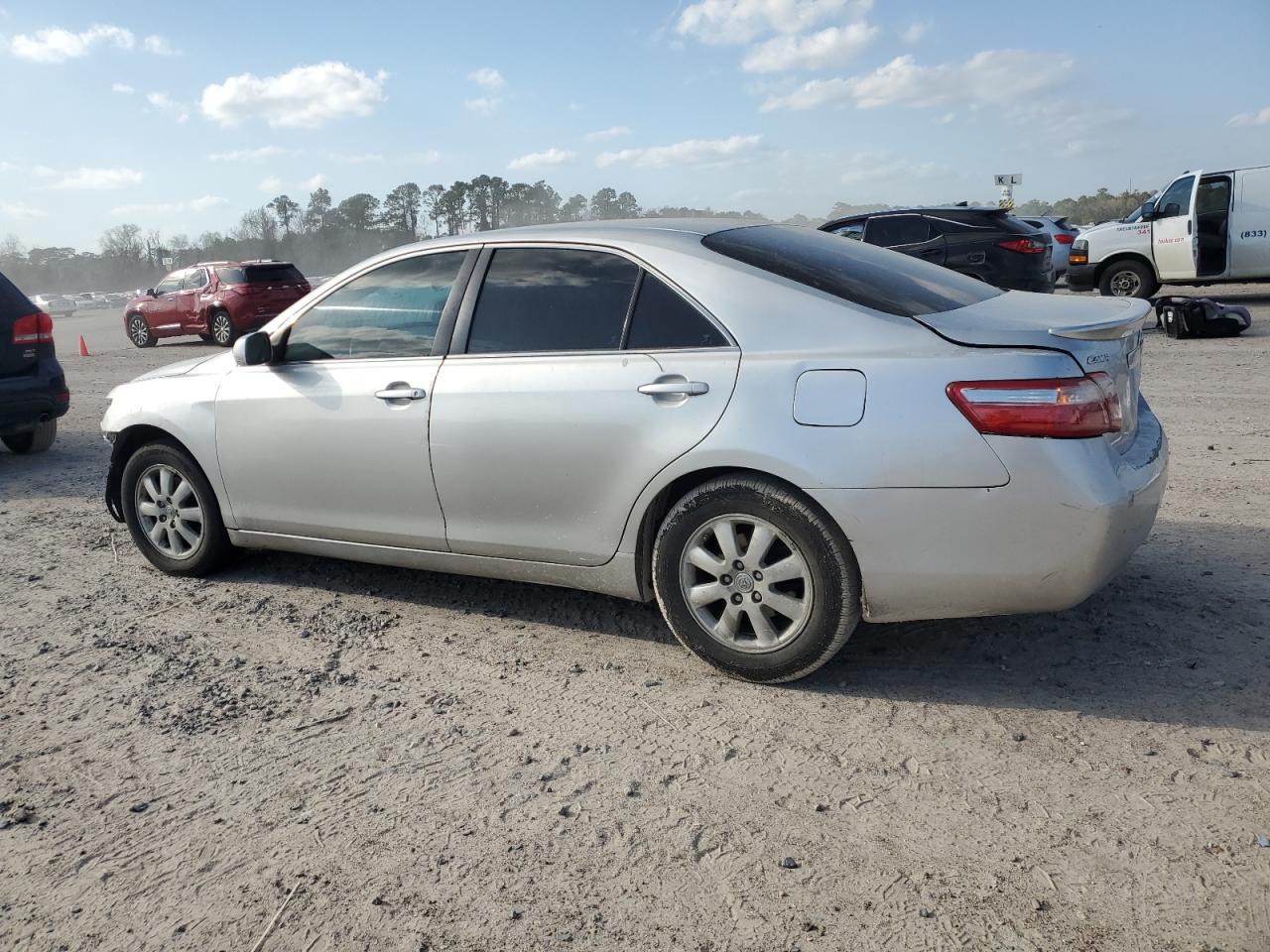 2009 Toyota Camry - Image 2