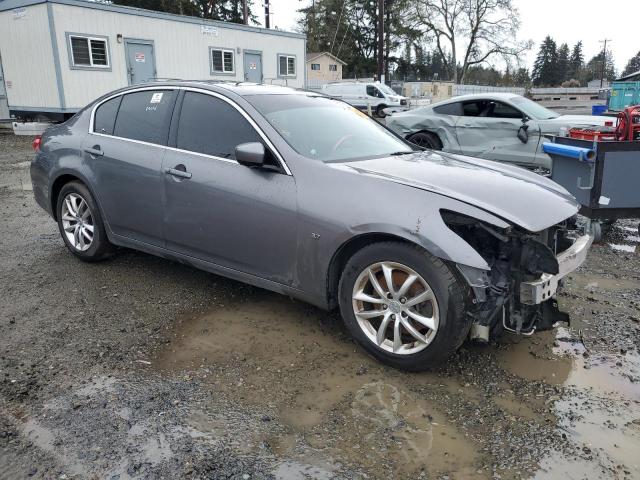  INFINITI Q40 2015 Сріблястий
