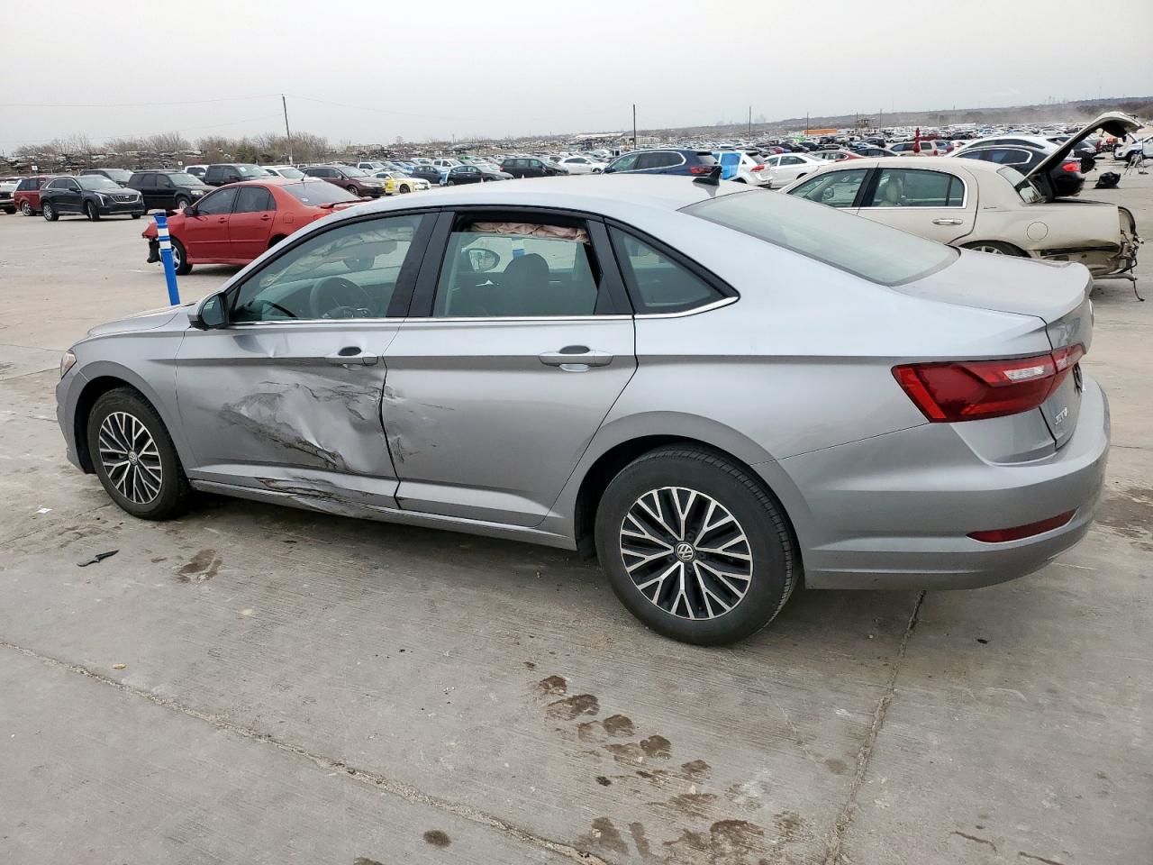 2021 Volkswagen Jetta - Image 2