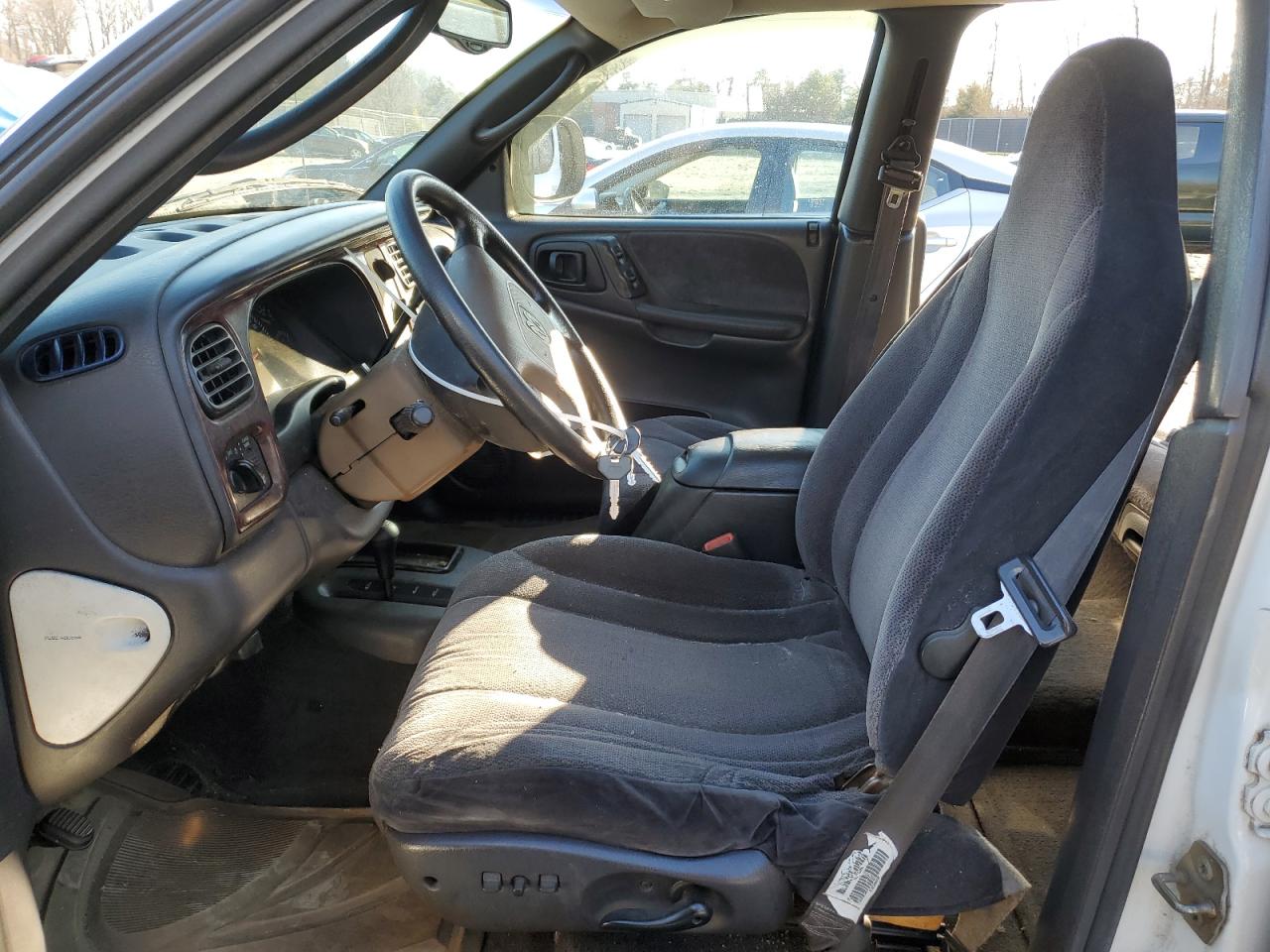 2000 Dodge Dakota - Image 7