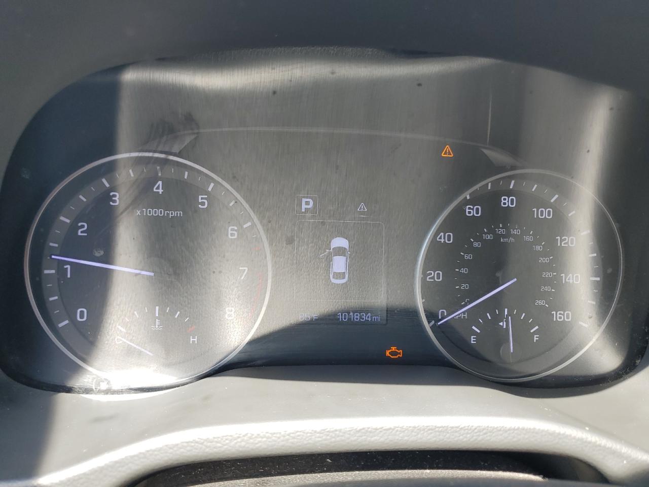 2018 Hyundai Elantra - Image 9