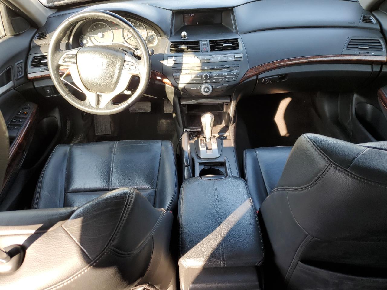 2010 Honda Accord - Image 8