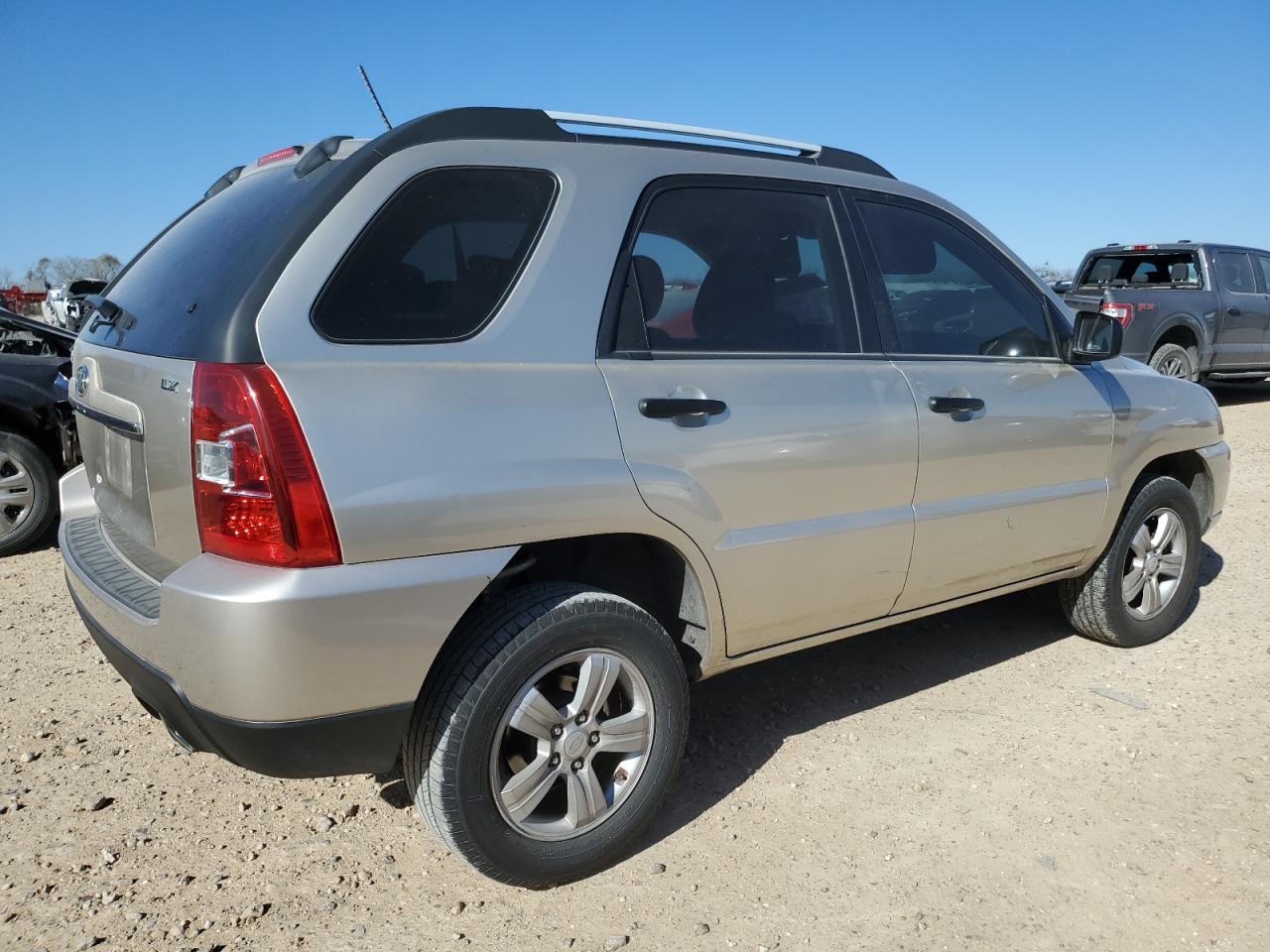 2009 Kia Sportage - Image 3
