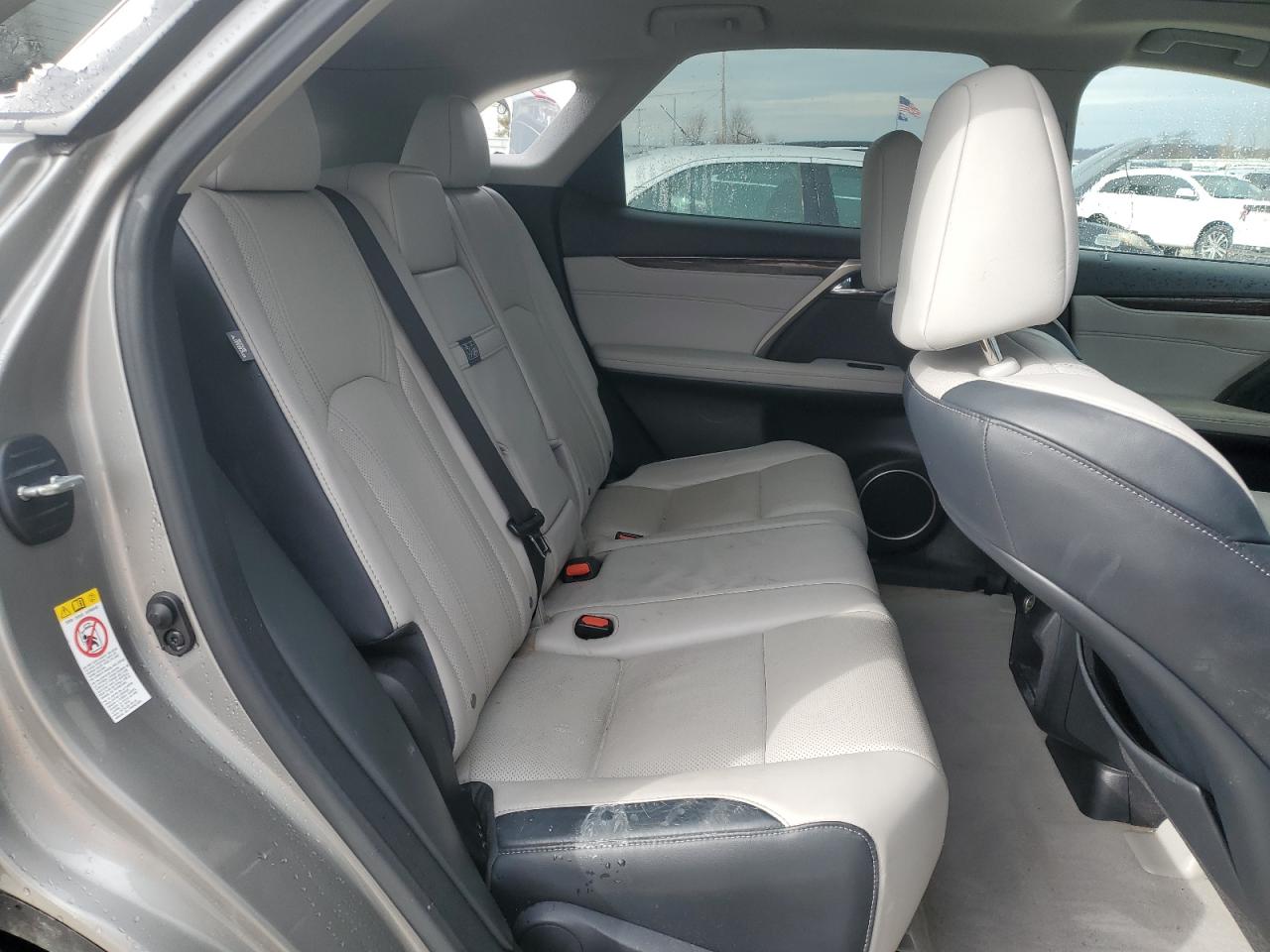 2017 Lexus RX - Image 11