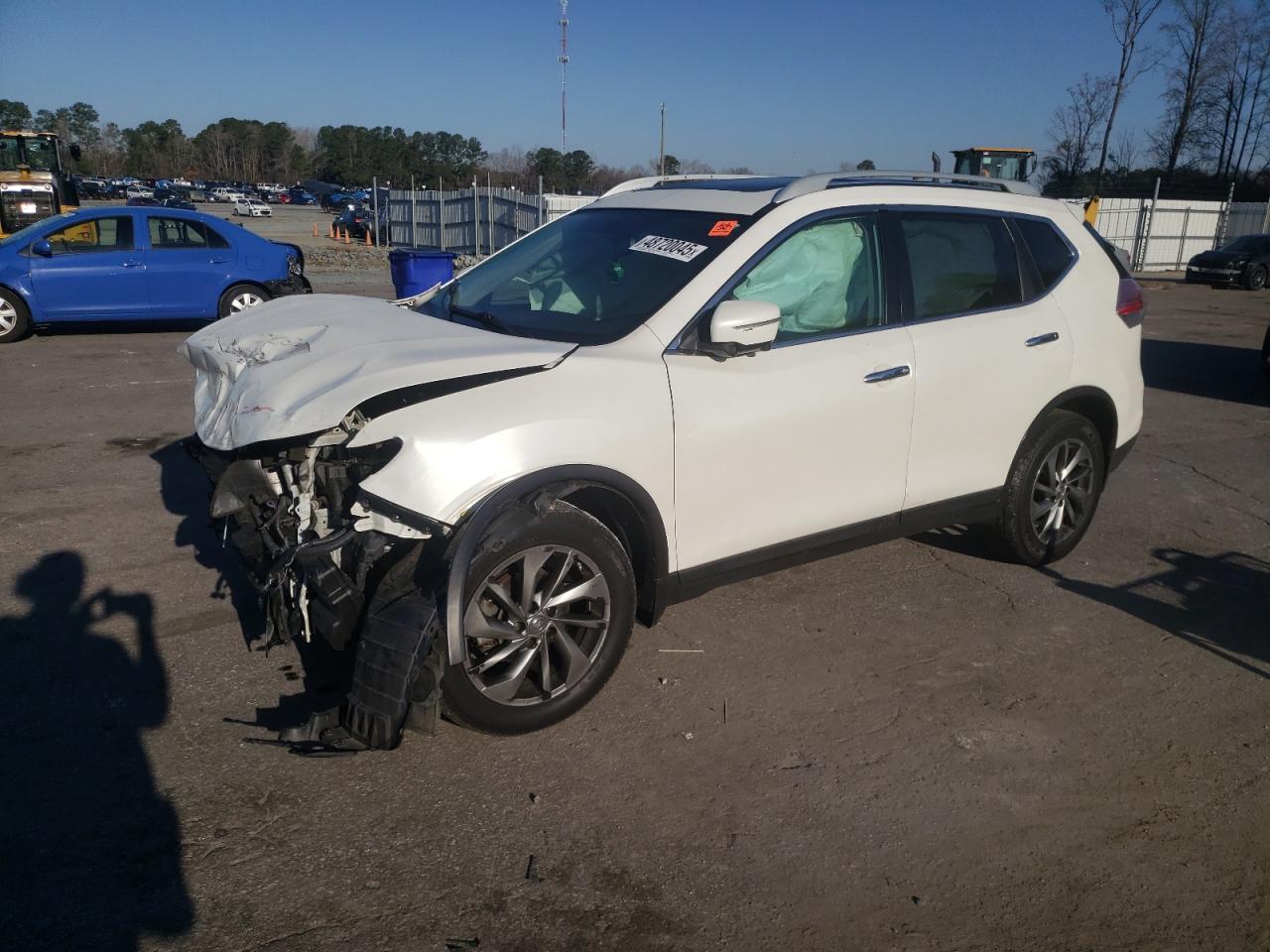2015 Nissan Rogue - Image 1