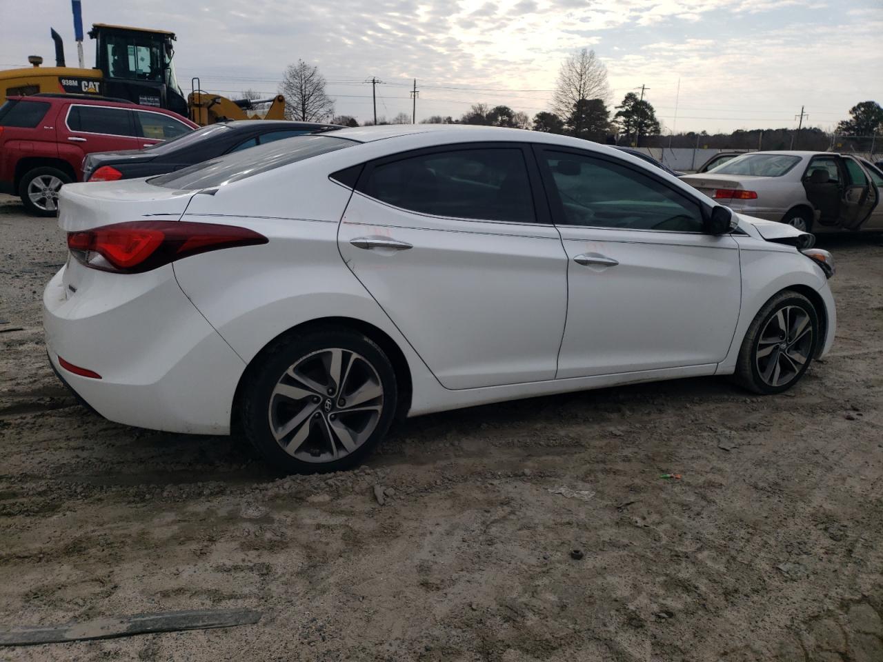 2015 Hyundai Elantra - Image 3