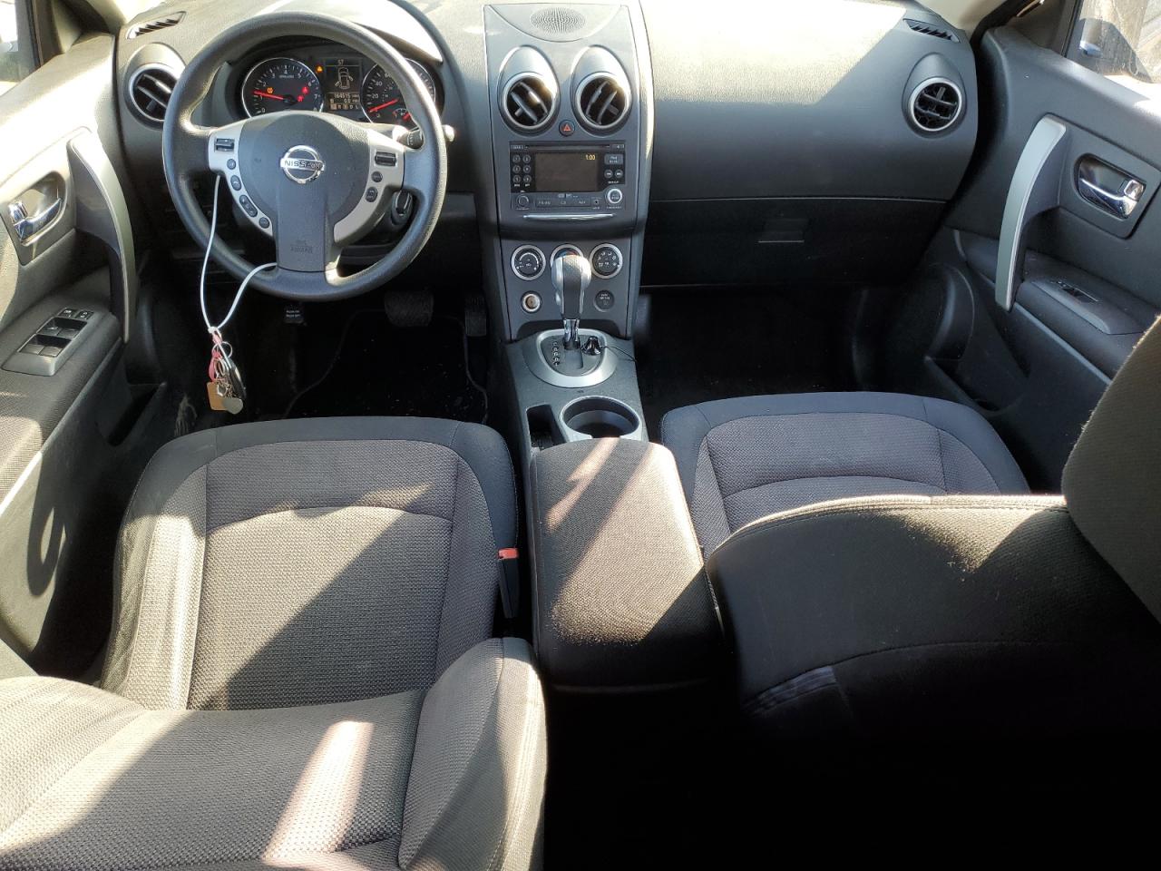 2011 Nissan Rogue - Image 8