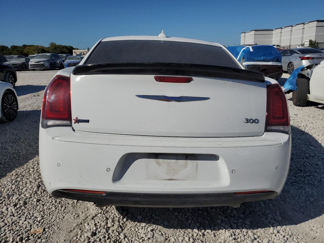 2021 Chrysler 300 - Image 6