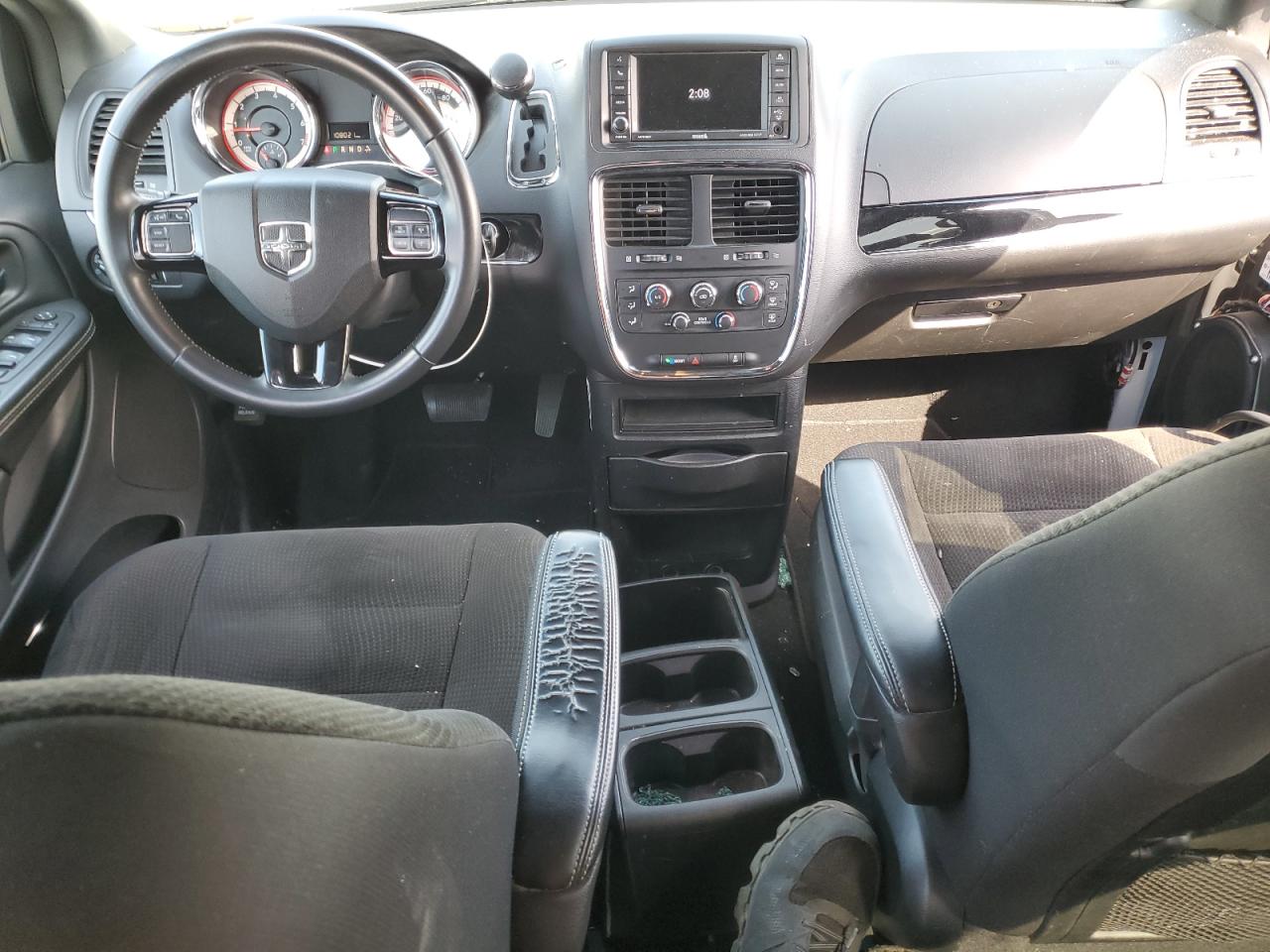 2018 Dodge Caravan - Image 8