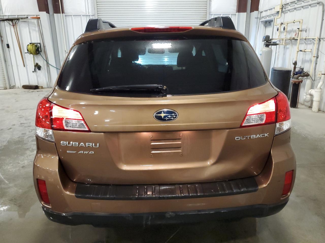 2013 Subaru Outback - Image 6