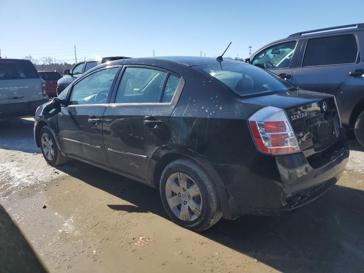 2009 Nissan Sentra - Image 2