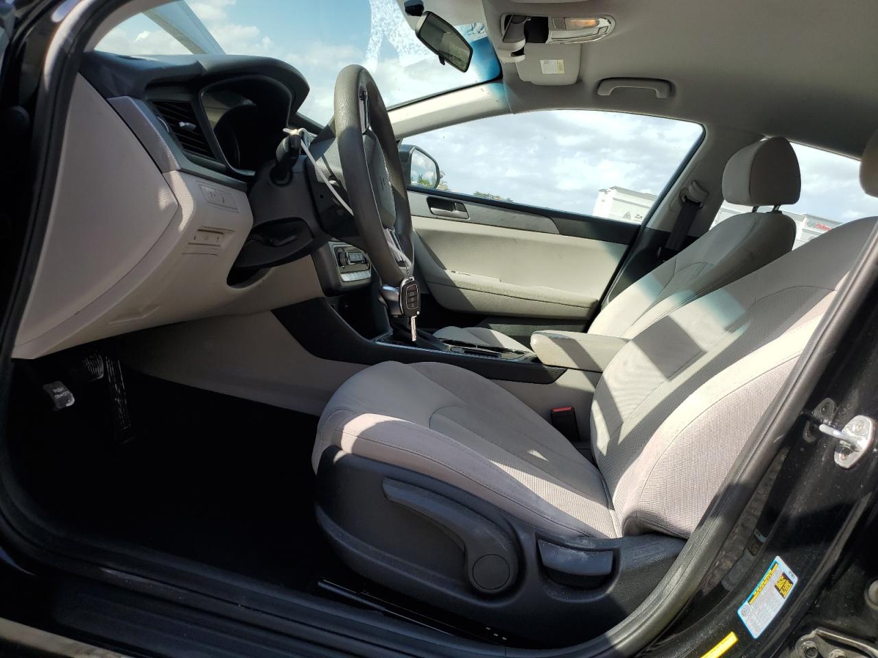 2018 Hyundai Sonata - Image 7