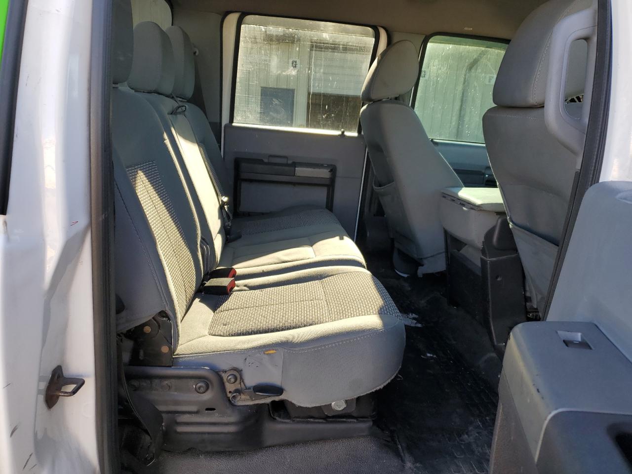 2011 Ford F250 - Image 10