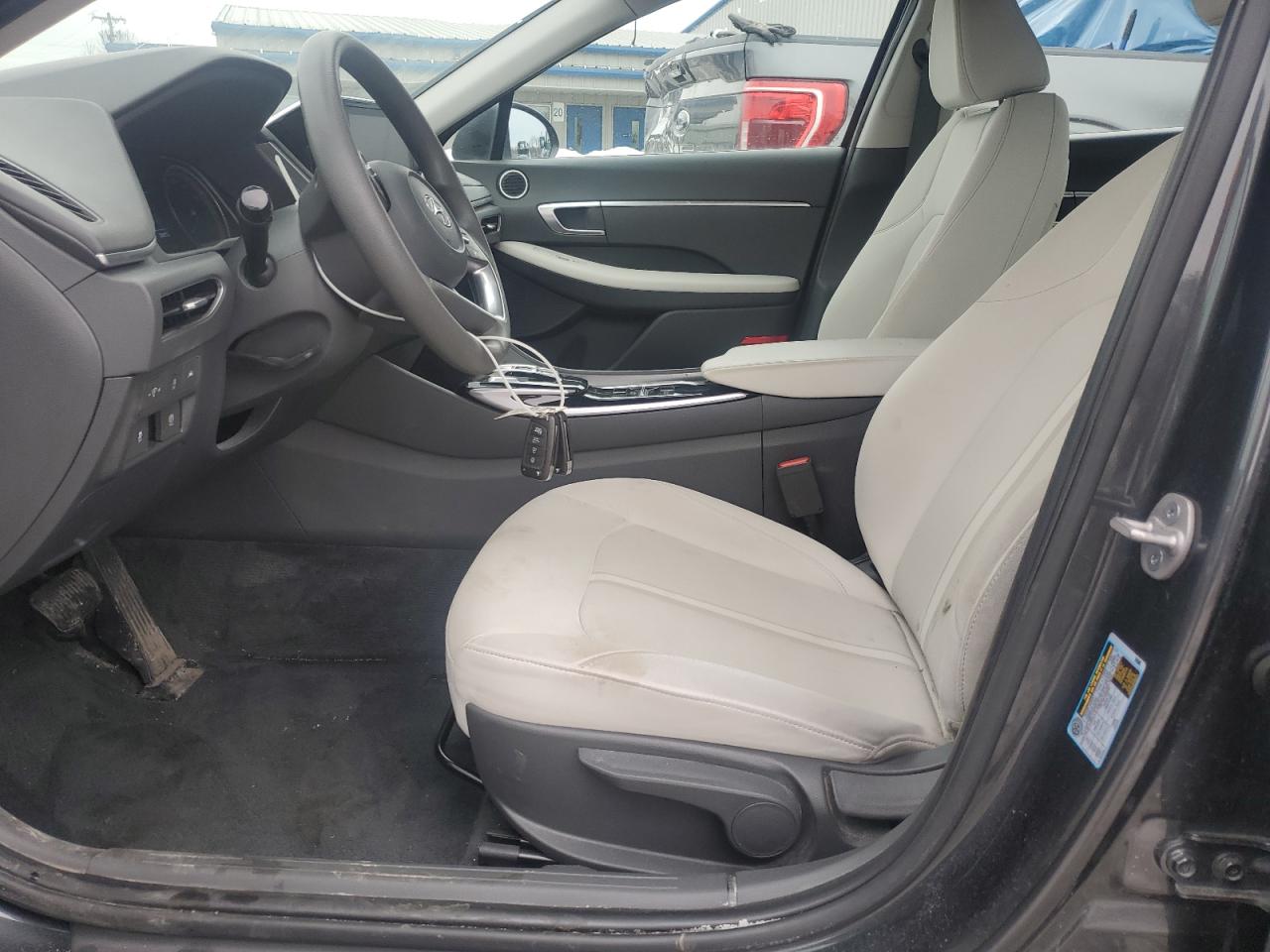 2023 Hyundai Sonata - Image 7