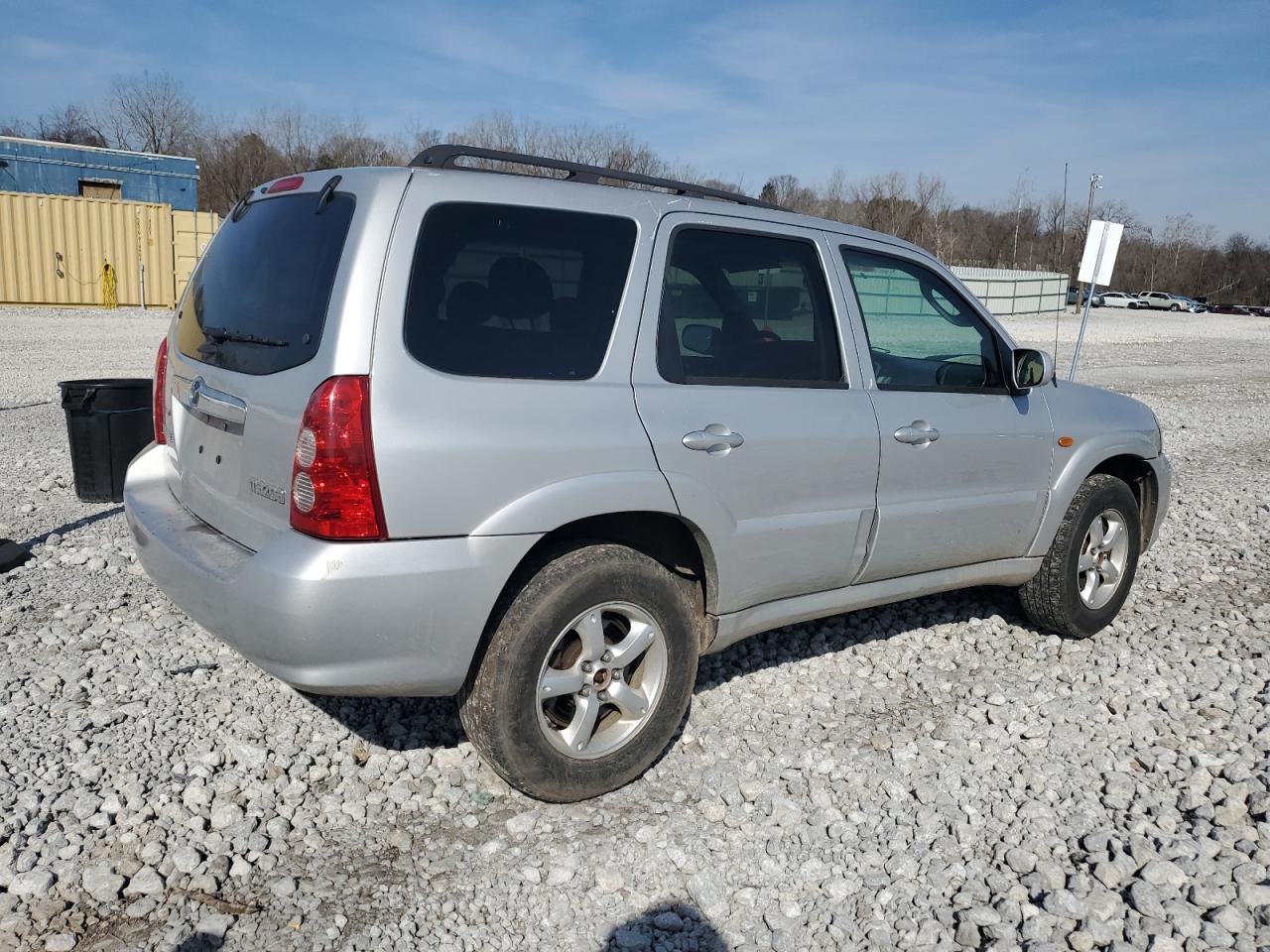 2005 Mazda Tribute - Image 3