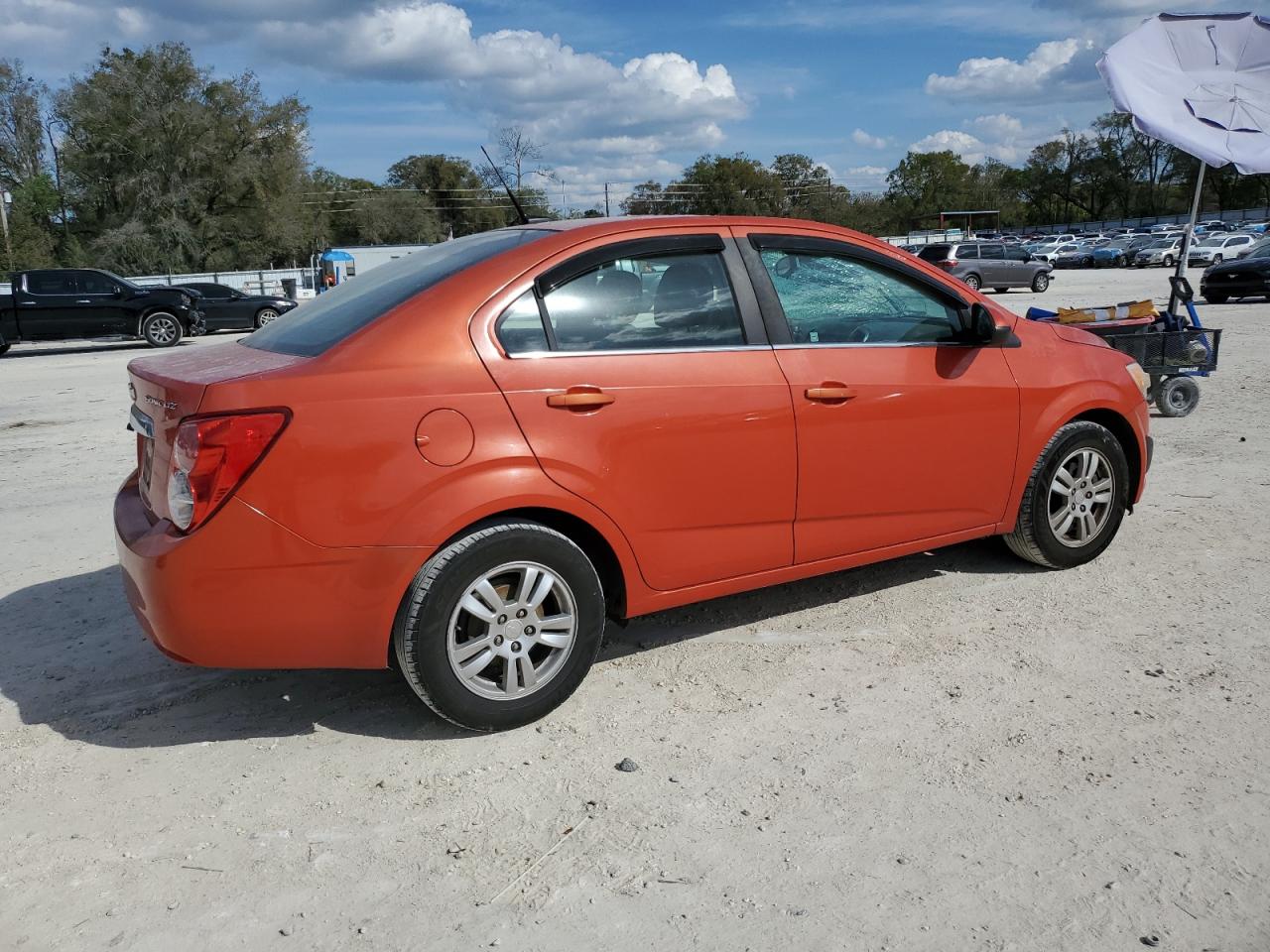 2013 Chevrolet Sonic - Image 3
