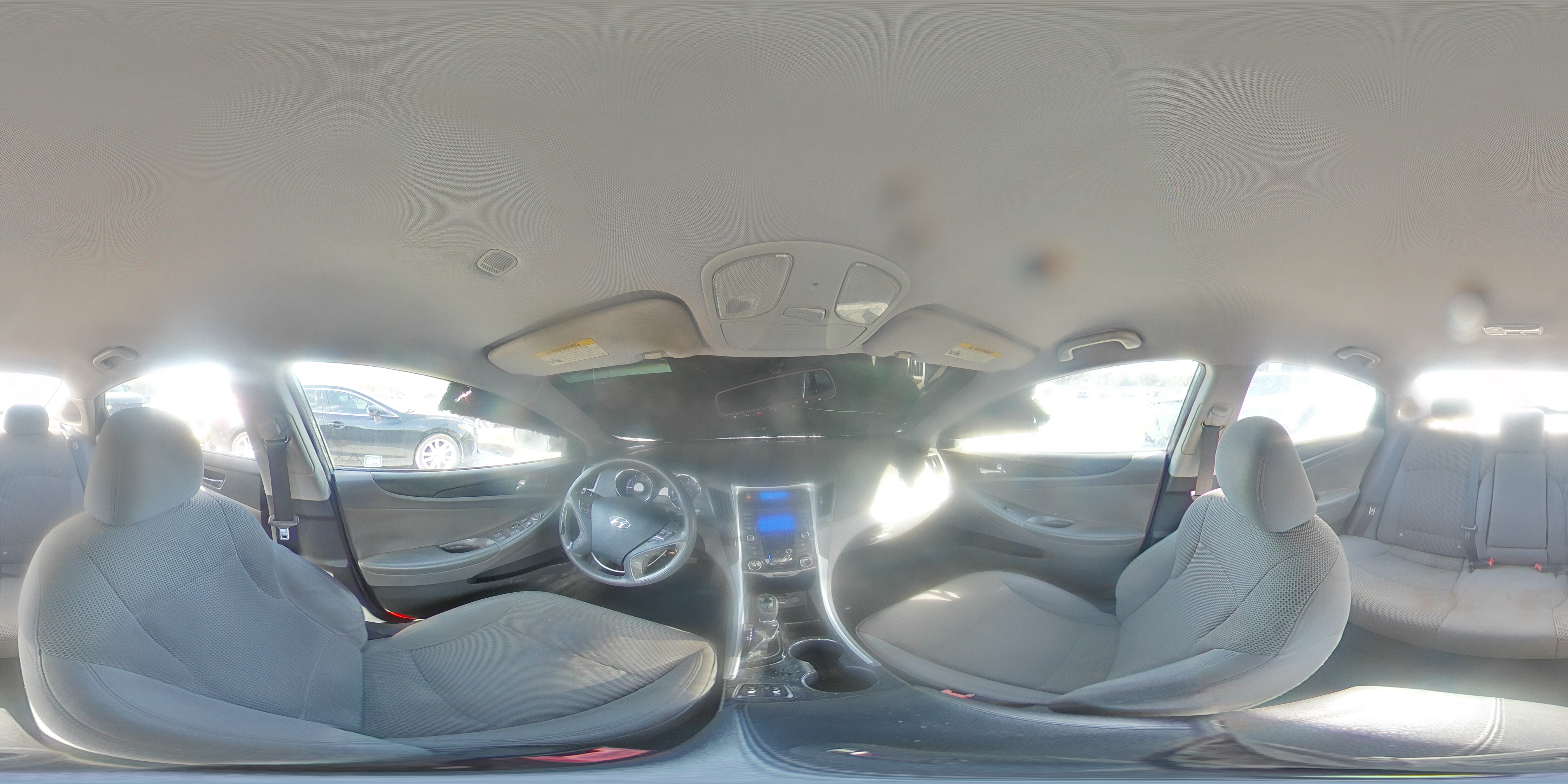 2013 Hyundai Sonata - Image 14