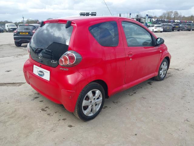 2011 TOYOTA AYGO GO VV