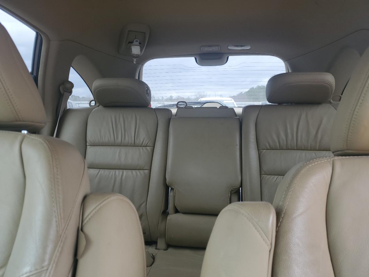 2011 Honda CR-V - Image 10