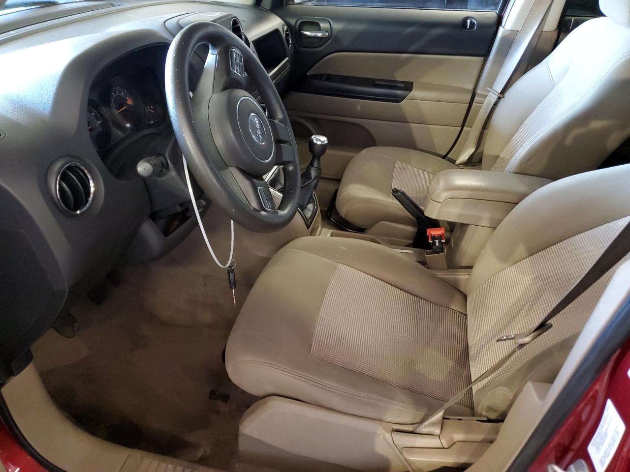 2014 Jeep Liberty (Patriot) - Image 7