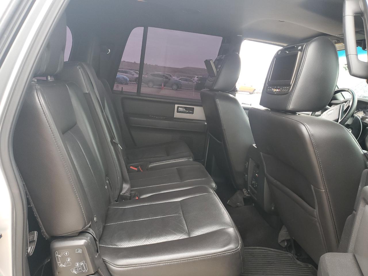 2014 Ford Expedition - Image 11