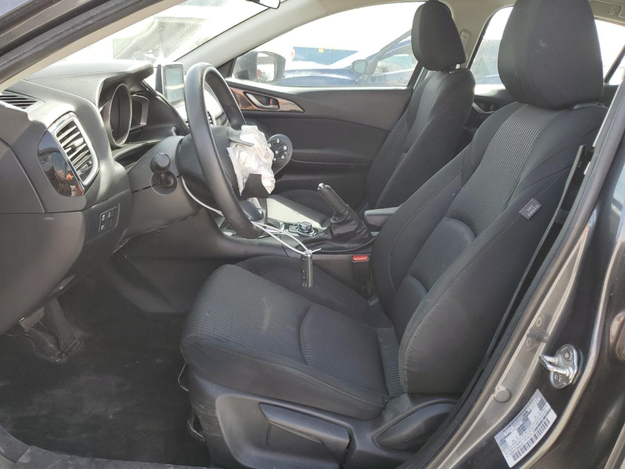 2016 Mazda 3 - Image 7