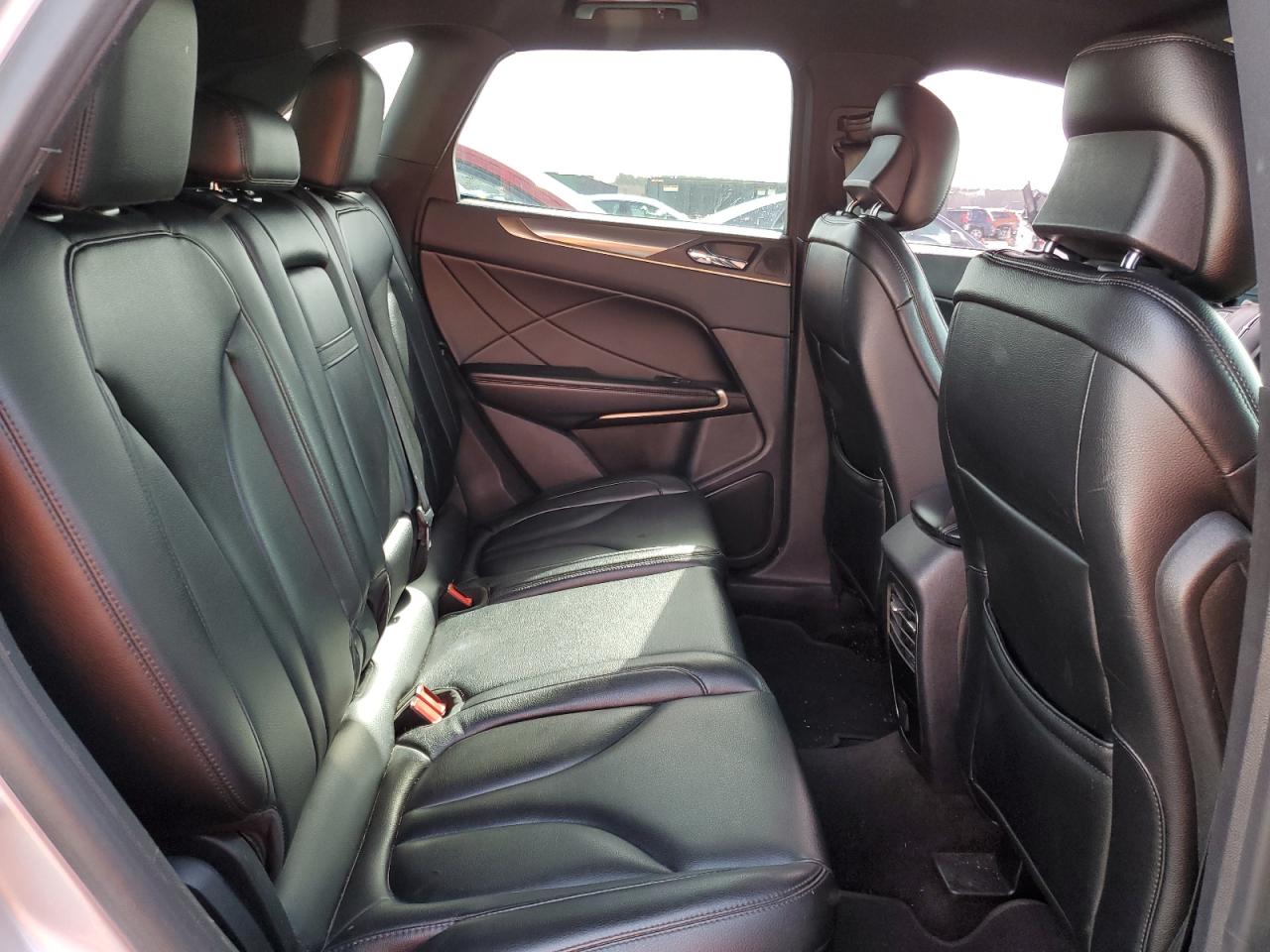 2018 Lincoln MKC - Image 11