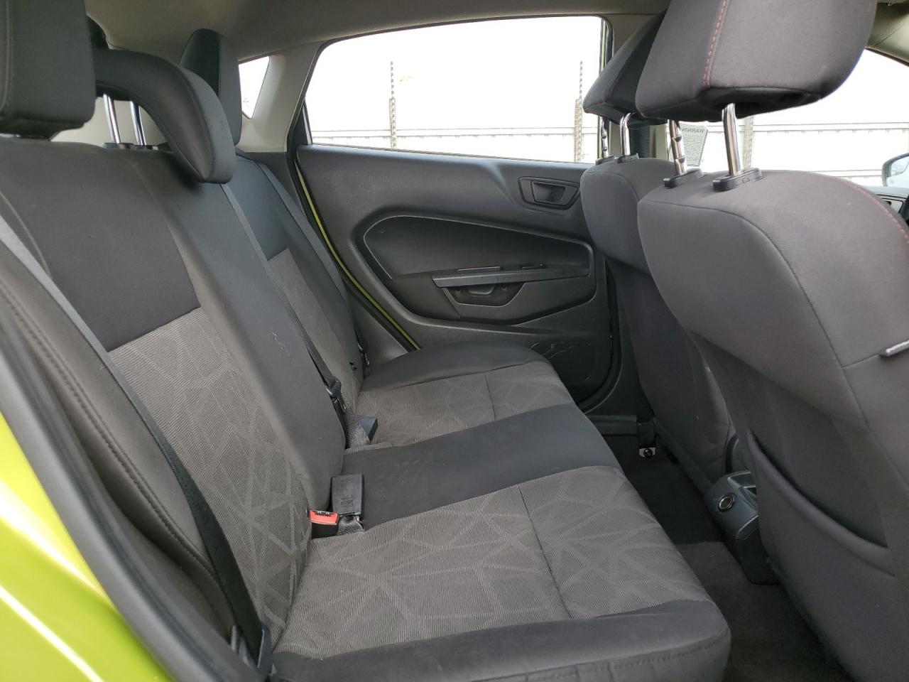 2013 Ford Fiesta - Image 10
