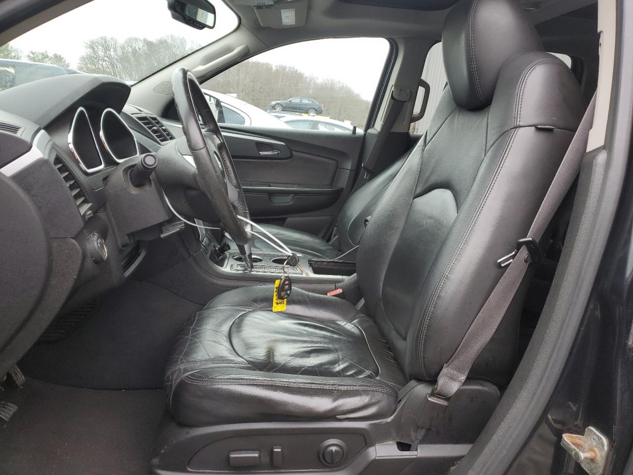2010 Chevrolet Traverse - Image 7