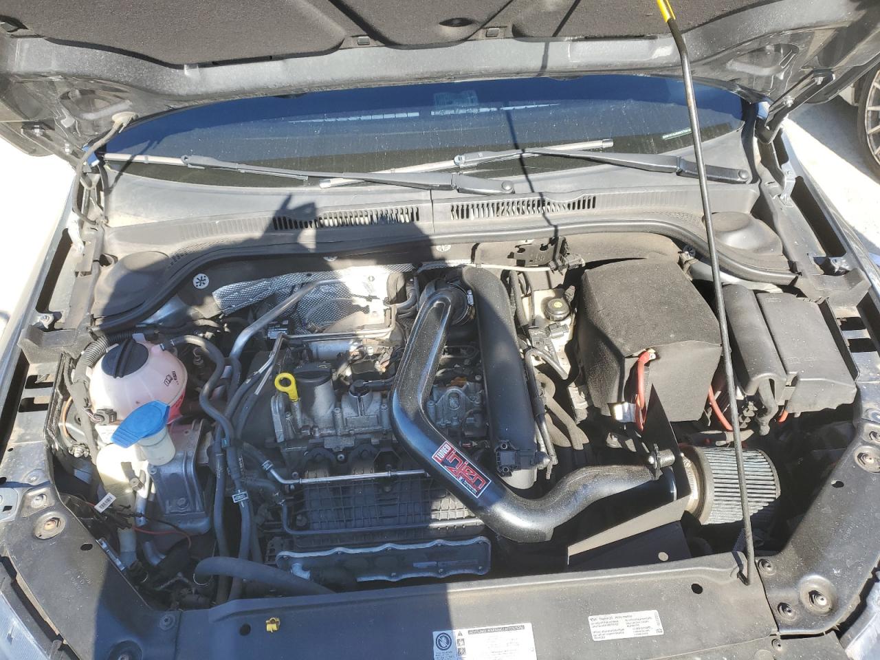 2017 Volkswagen Jetta - Image 11