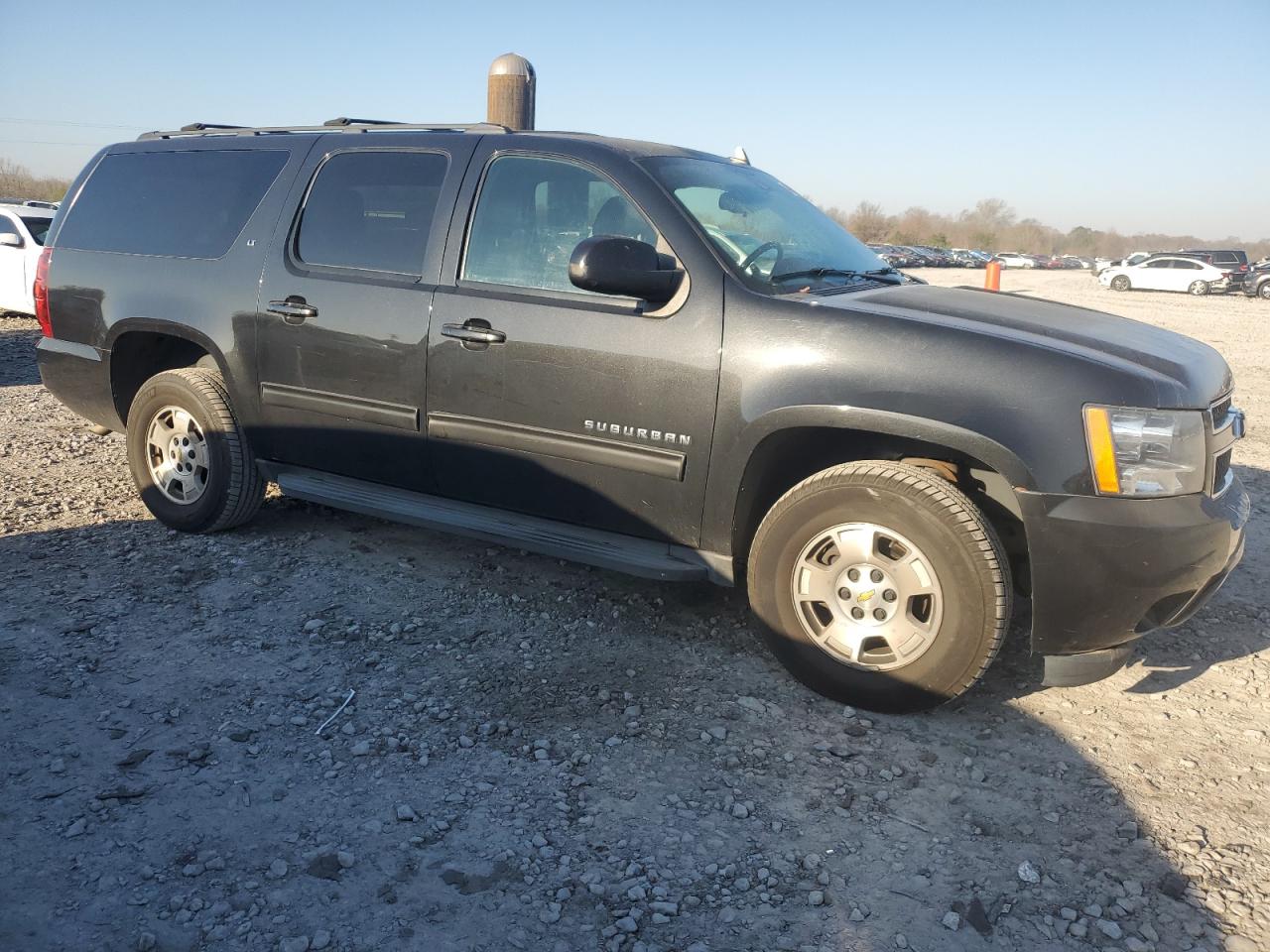 2013 Chevrolet Suburban - Image 4