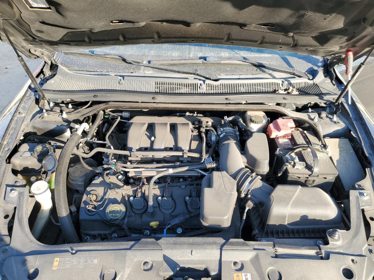 2014 Ford Taurus - Image 13
