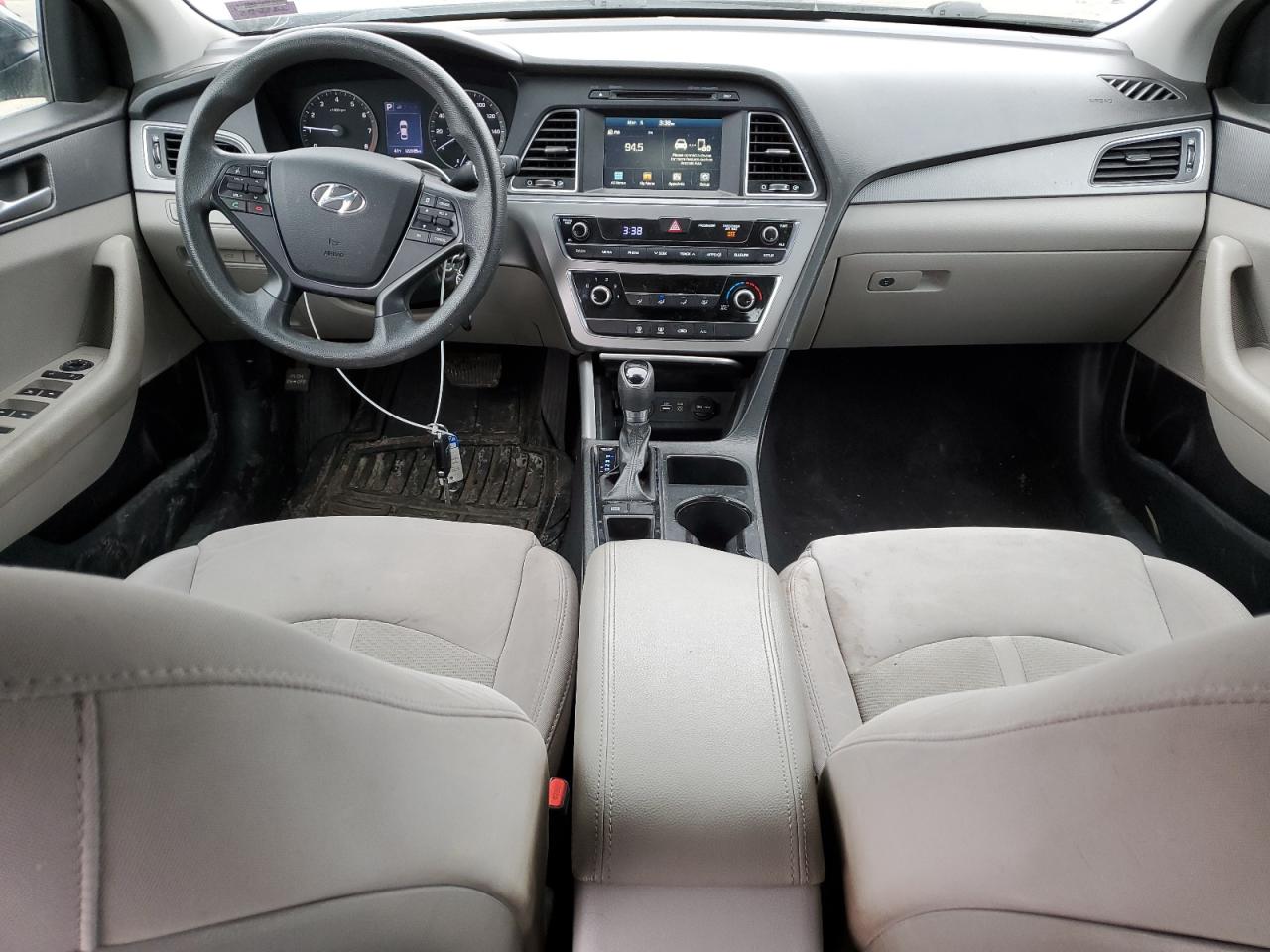 2016 Hyundai Sonata - Image 8
