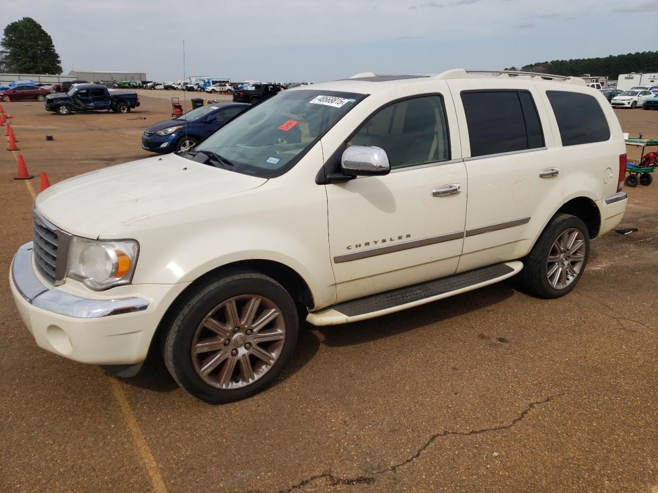 2008 Chrysler Aspen - Image 1