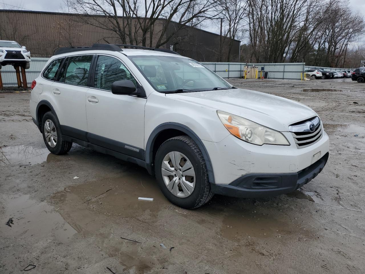 2011 Subaru Outback - Image 4