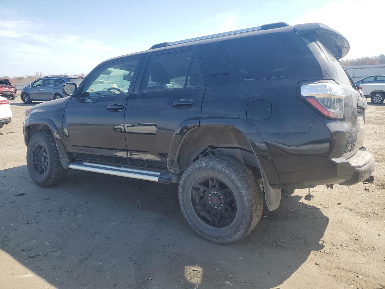 2018 Toyota 4Runner - Image 2
