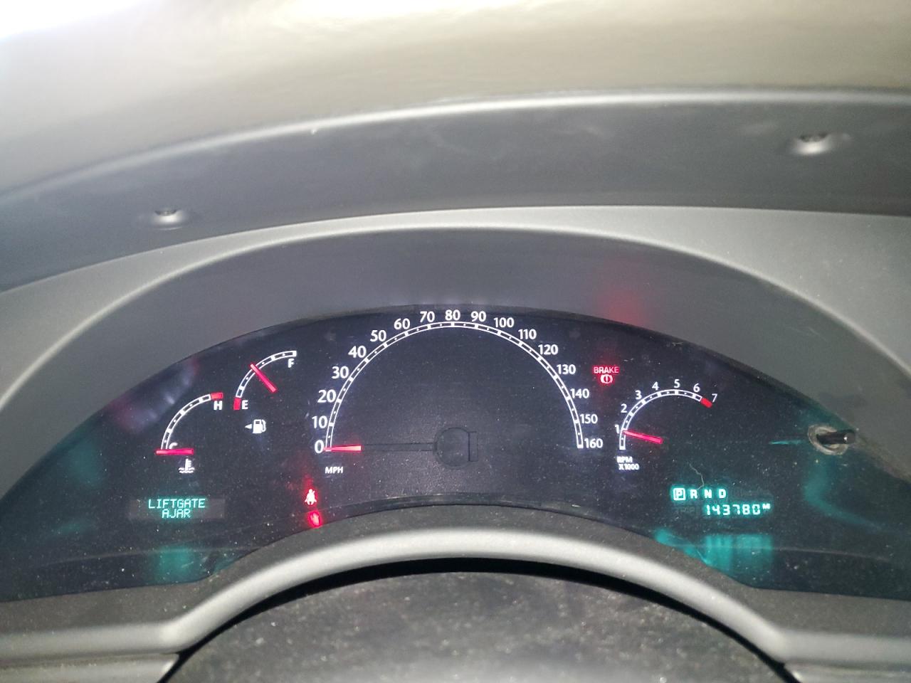 2007 Chrysler Pacifica - Image 9