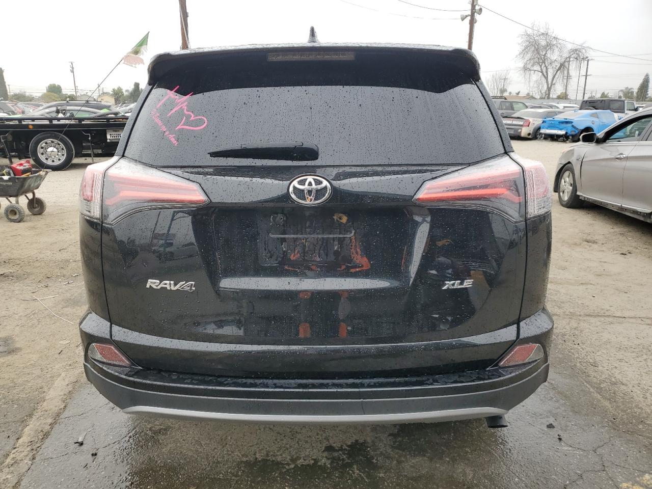 2018 Toyota RAV 4 - Image 6