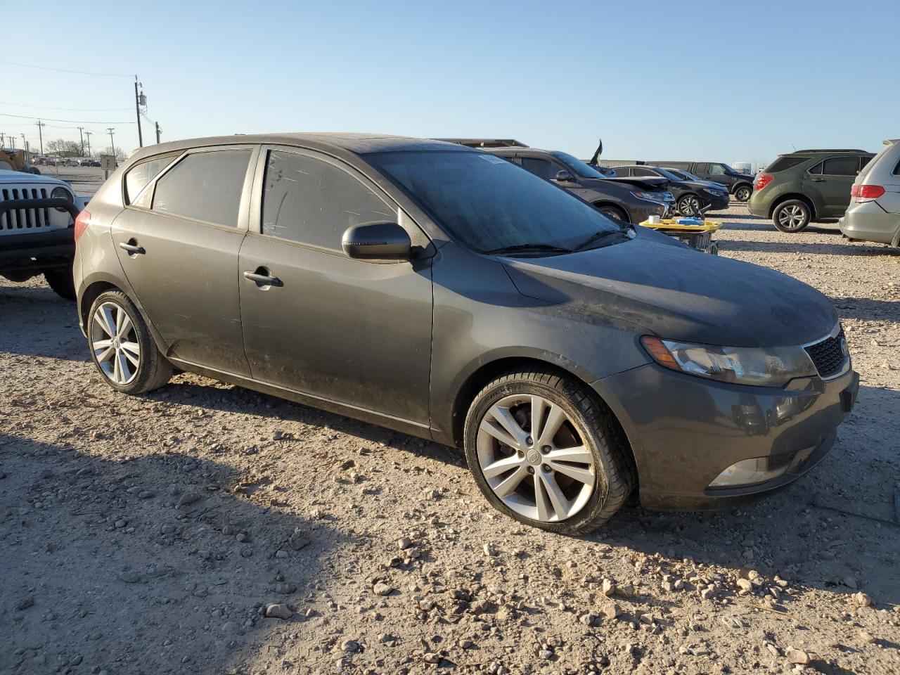 2013 Kia Forte - Image 4