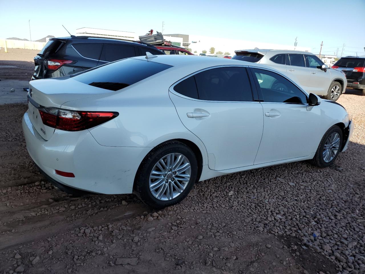 2014 Lexus ES - Image 3