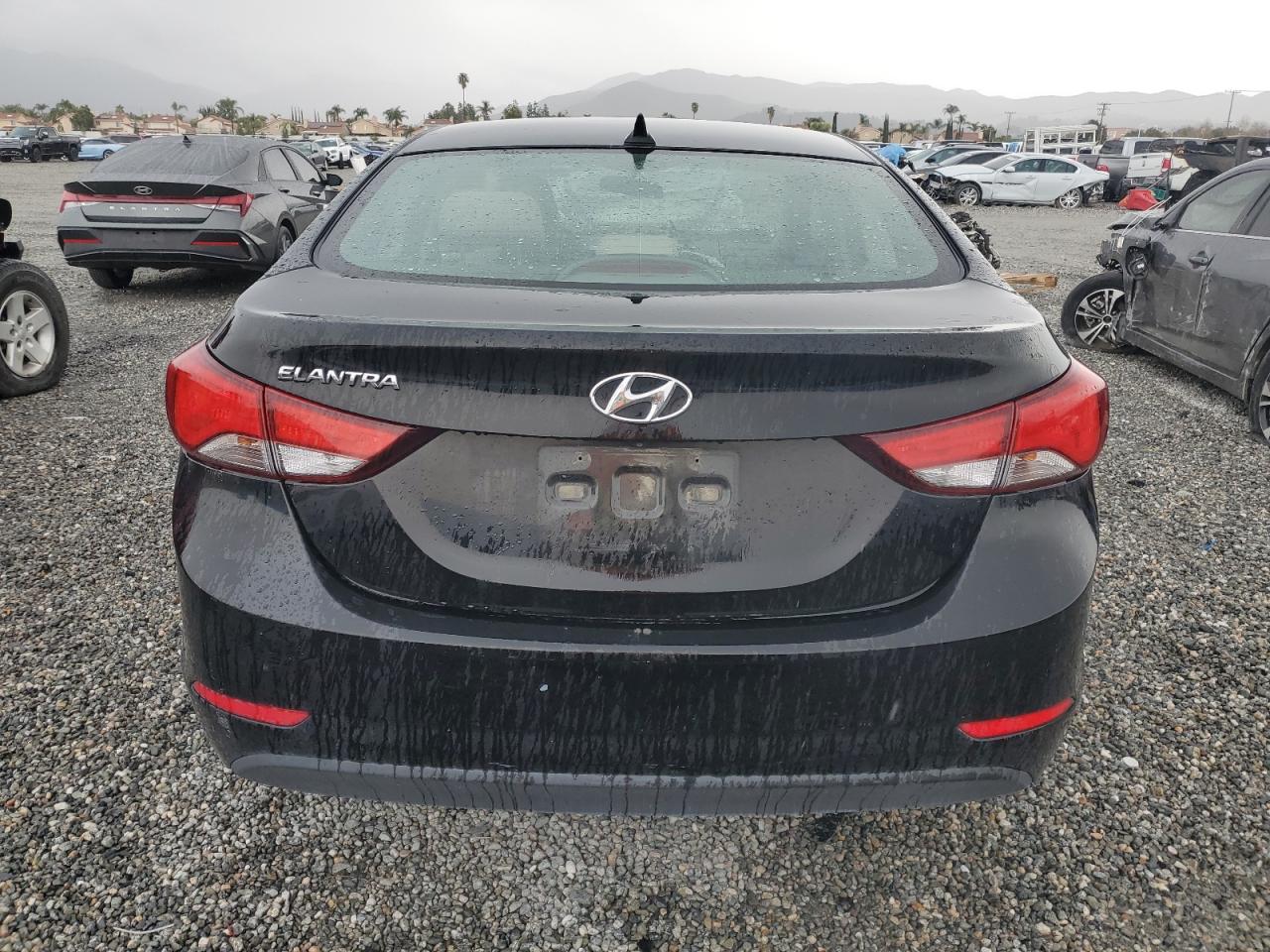 2015 Hyundai Elantra - Image 6