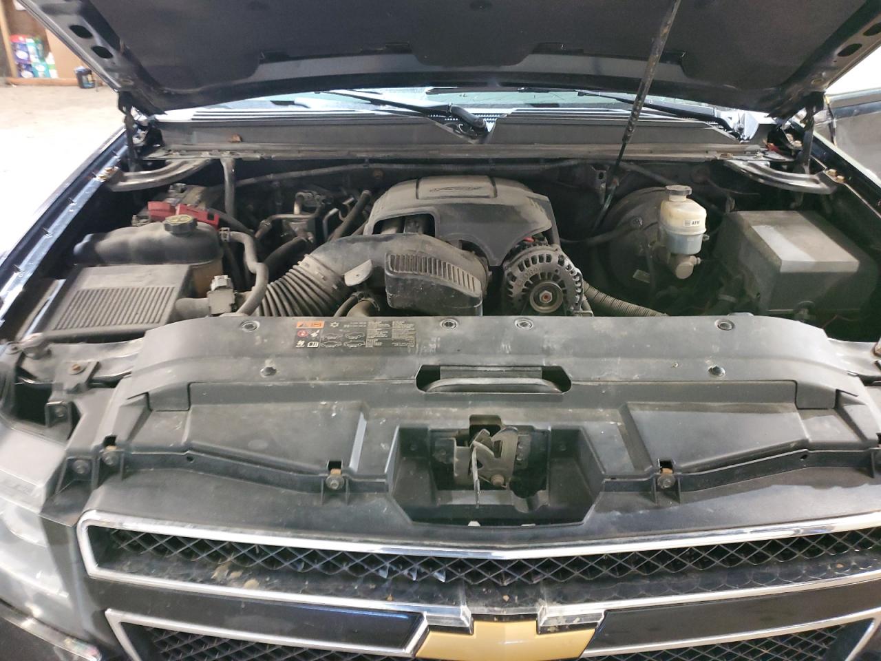 2013 Chevrolet Suburban - Image 12