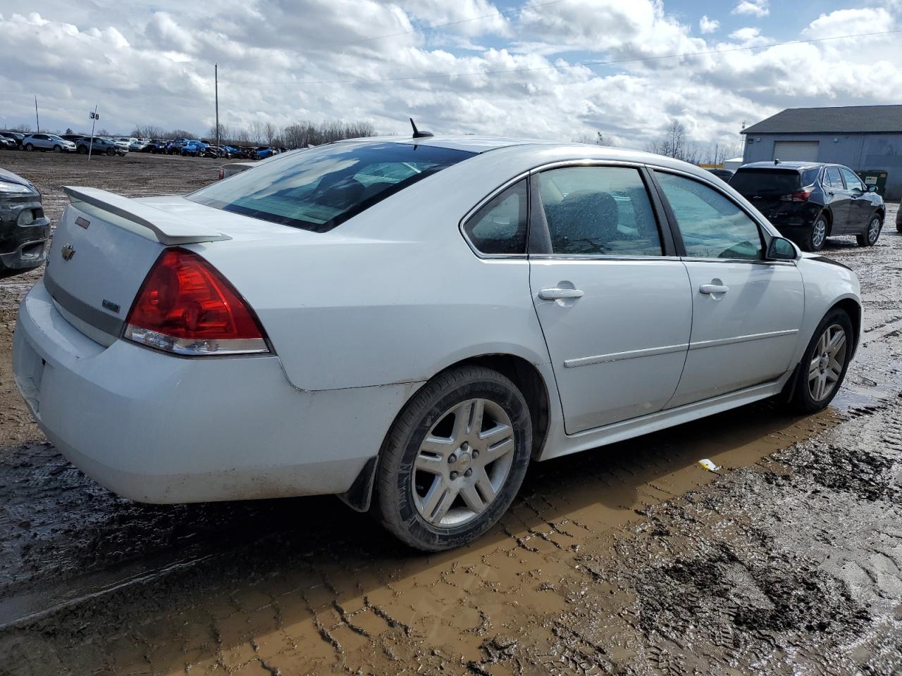 2011 Chevrolet Impala - Image 3