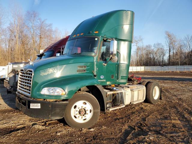 2016 MACK CXU612 SEMI TRUCK