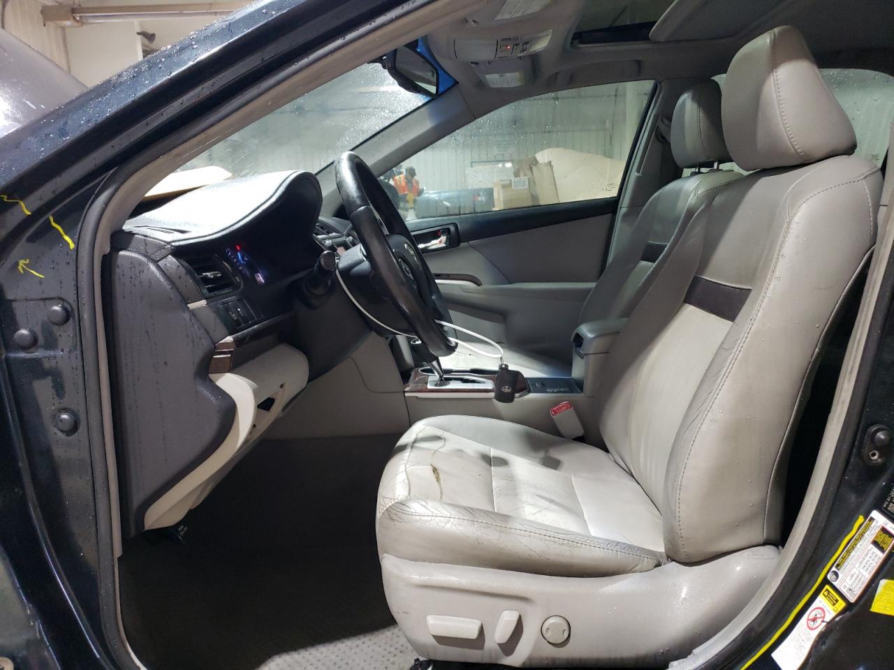 2012 Toyota Camry - Image 7